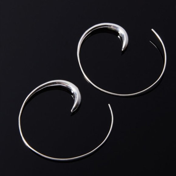 Brand New Sikara & Co. Sterling Silver Hoop Eari… - Picture 1 of 2